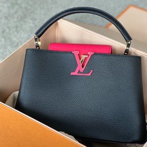 Louis Vuitton CAPUCINES MM